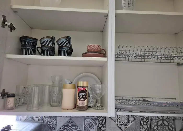 Centrally Located One Floor